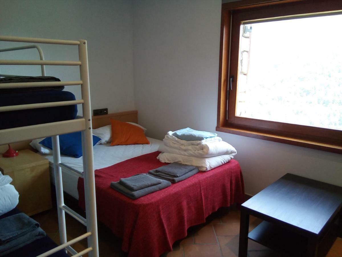 Cal Tia Pension Viliella Buitenkant foto